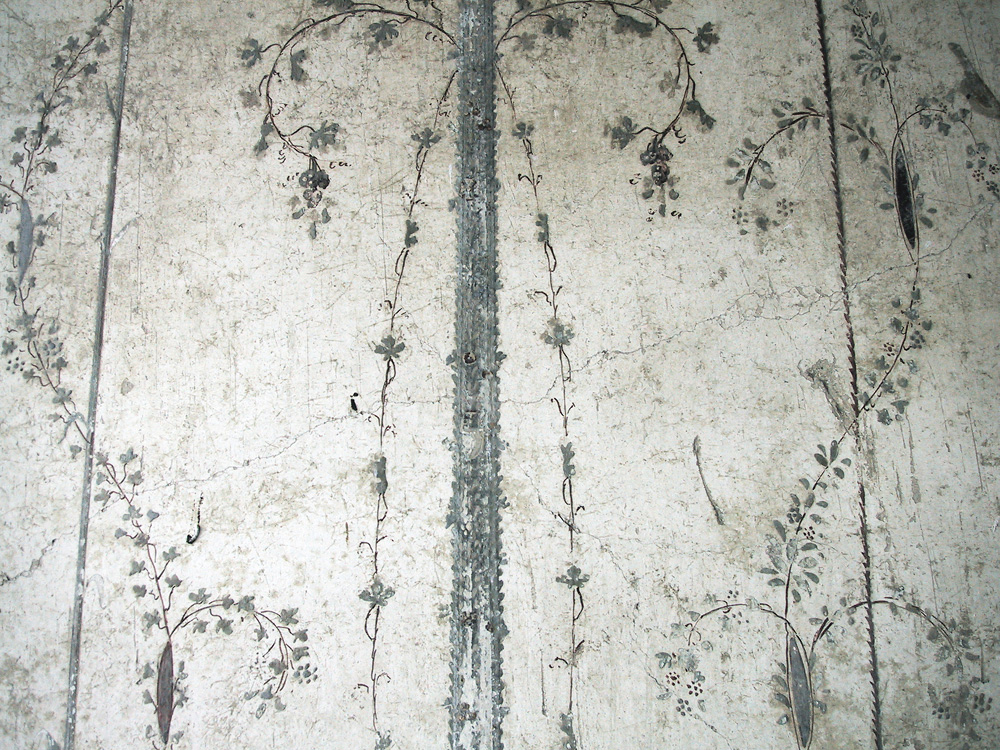 Stalk and tendril wall-painting, Casa del Centenario